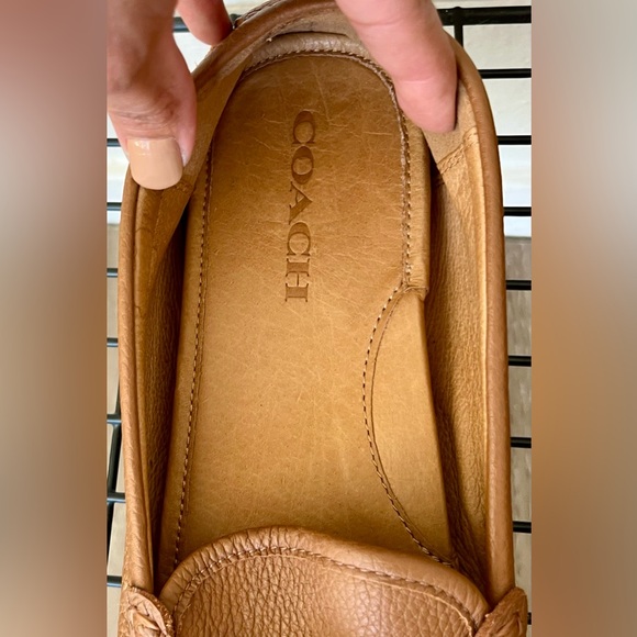 NEW Women’s Arlene Coach Moccasin Loafer, Tan, Size US 7. - Picture 10 of 15